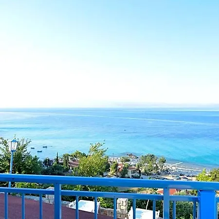 Vrachos Lofts 3*